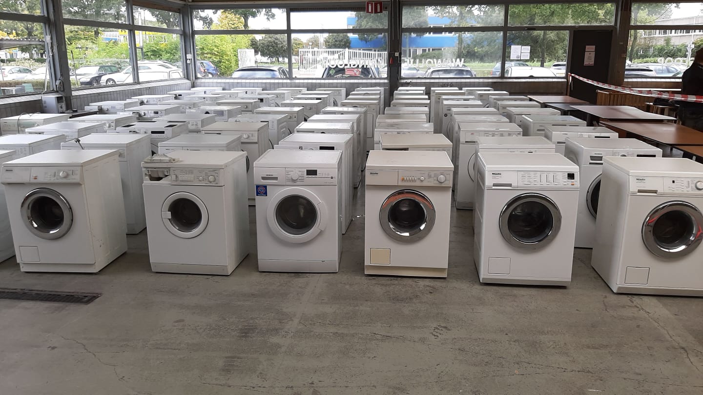 Meer dan 100 wasmachines en drogers in de verkoop Wawollie Kringloop